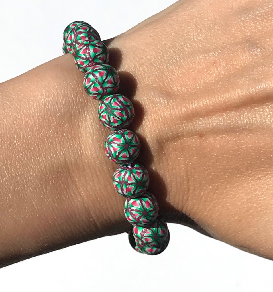 Christmas bead bracelet